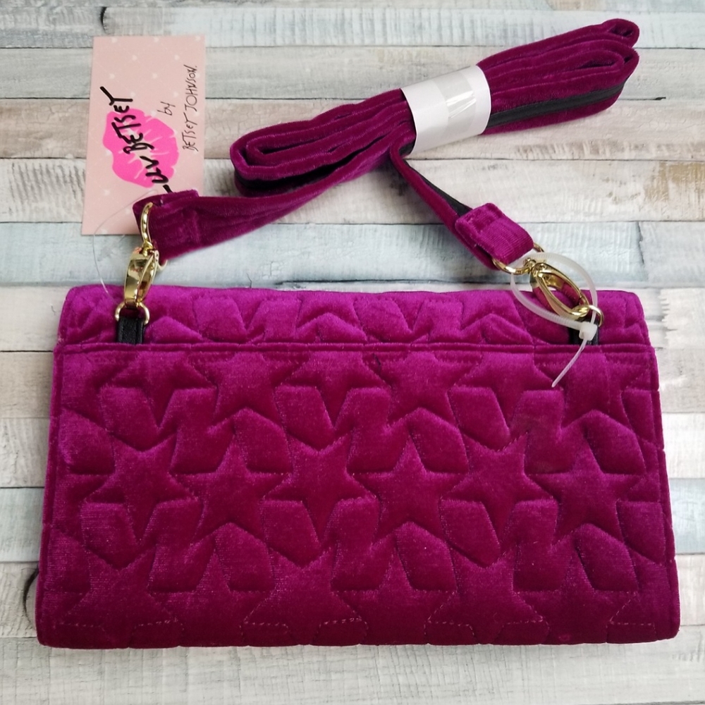 Betsey Johnson Fushia Velvet Star Crossbody NWT - Picture 2 of 3